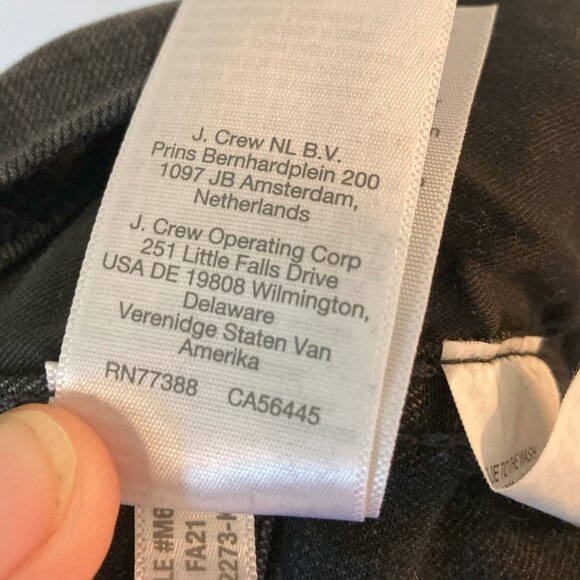 Madewell 10" High-Rise Skinny Jeans in Berkeley Black: Button-Through Edition 28 - Picture 7 of 12